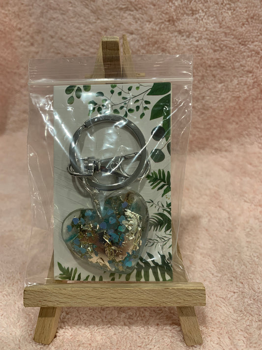 Keyring with clip "Heart with blue hearts and silver leaf "