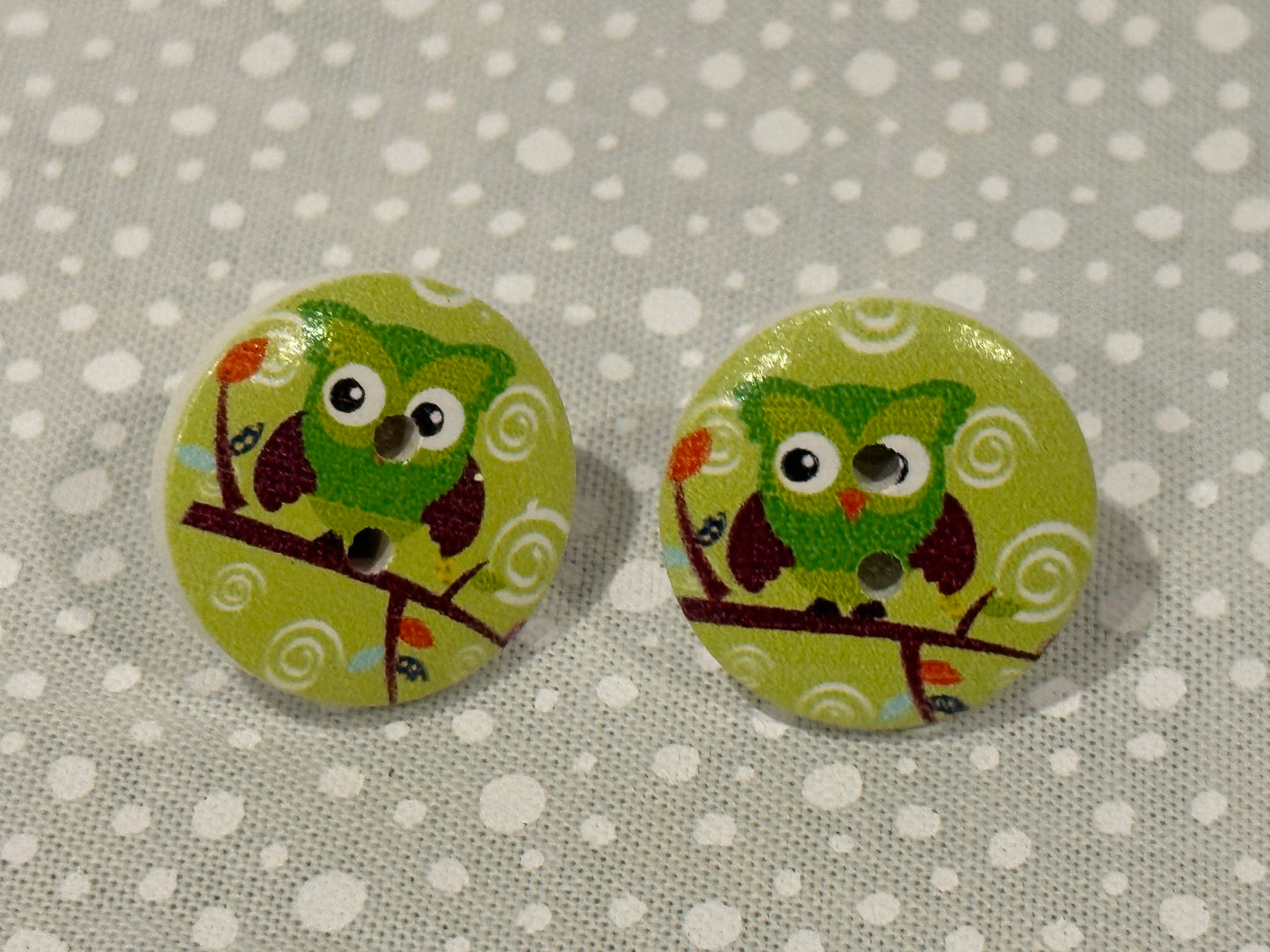 Just for the little ones or feel the need for studs earrings "Green Owls"